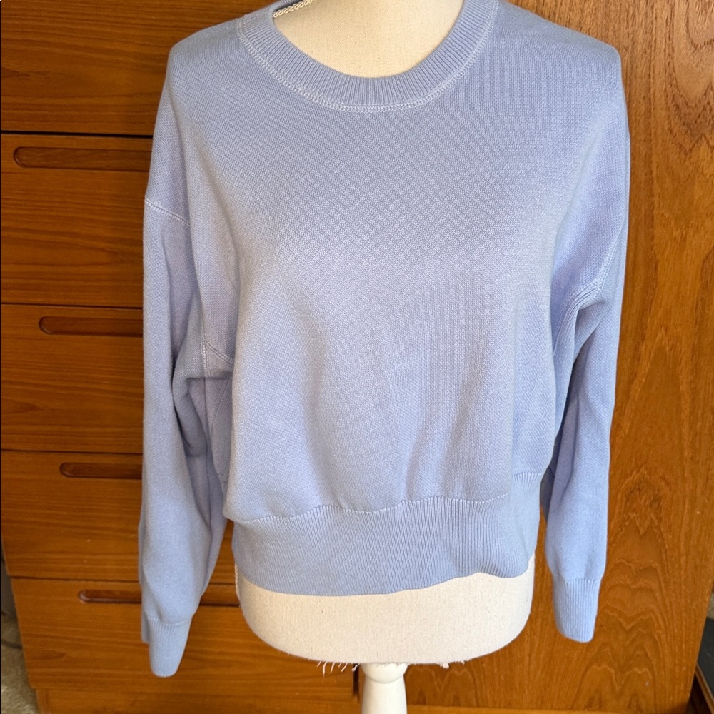 Aerie Soft Blue cropped crew neck sweater 100% cotton, size large